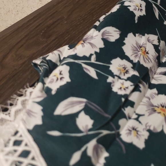 🔥New boutique Green floral eyelash top - Picture 9 of 11